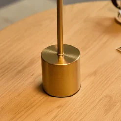 Elvis LED bordlampe guld