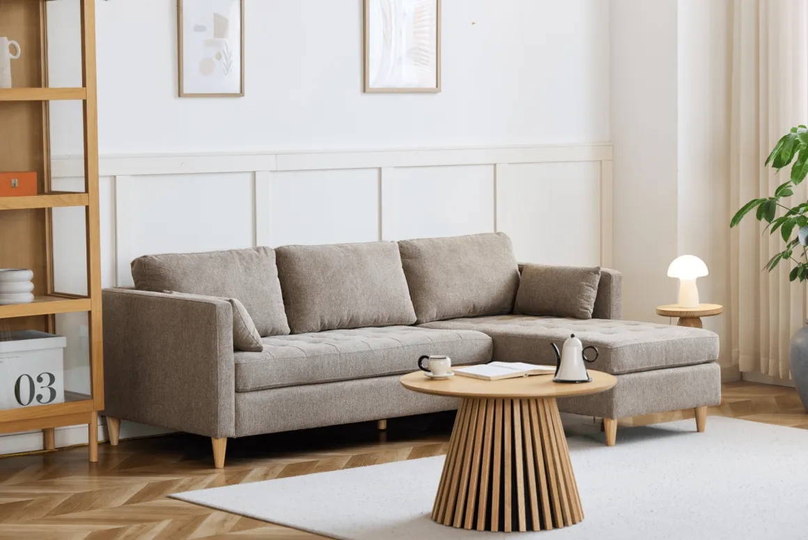 Lulu - Højrevendt og venstrevendt vendbar chaiselong sofa i sand - L: 215 x D: 82 x H: 78 cm